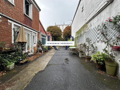 Maison - 104 m² - 4 pièces