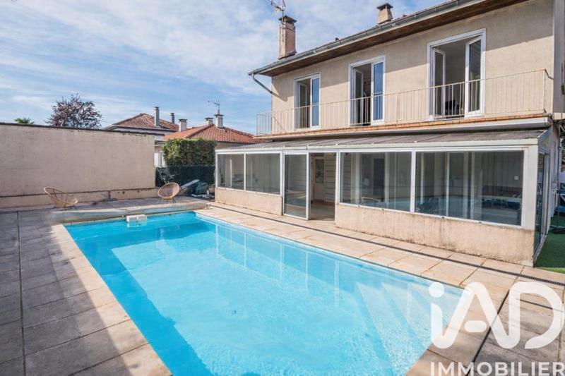 Maison - 138 m² - 5 pièces