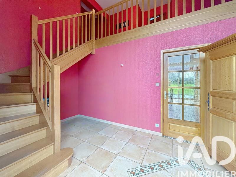 Maison - 211 m² - 7 pièces