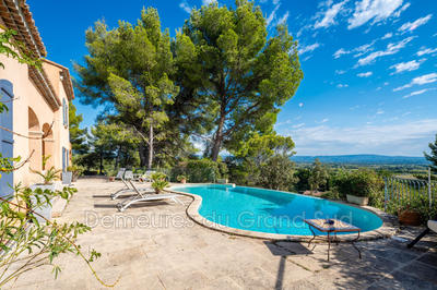 Maison contemporaine - 297 m²