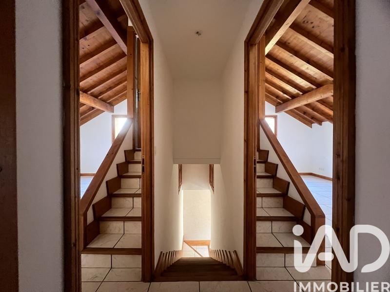 Maison - 121 m² - 5 pièces