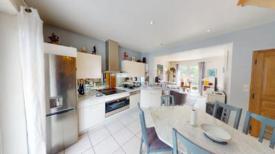 Maison - 140 m² - 5 pièces