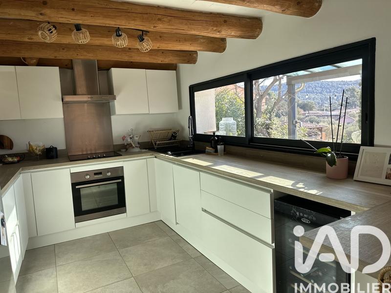 Maison - 102 m² - 4 pièces