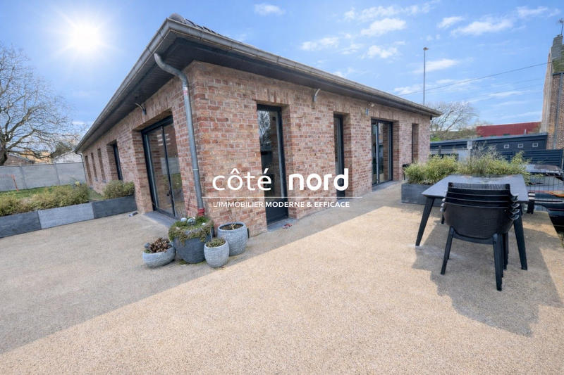 Maison - 208 m² - 7 pièces