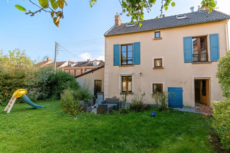 Maison - 120 m² - 6 pièces