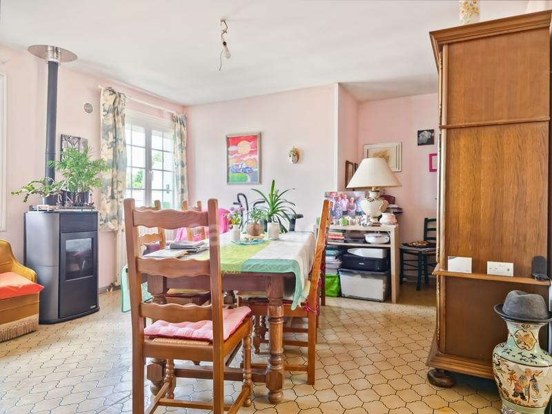 Maison - 178 m² - 8 pièces