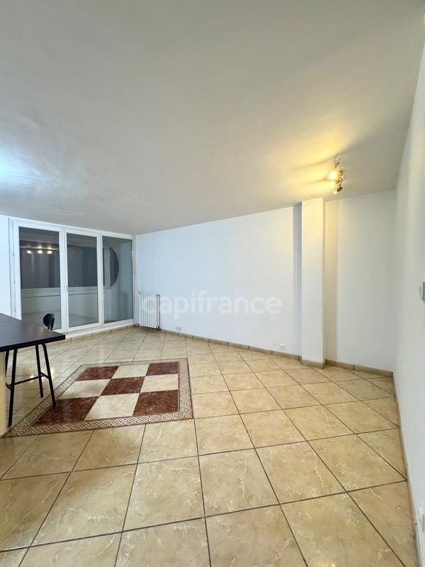 Appartement - 84 m² - 3 pièces