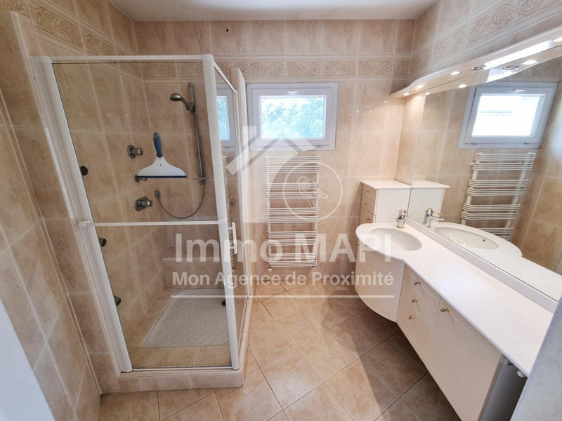 Maison - 170 m² - 5 pièces