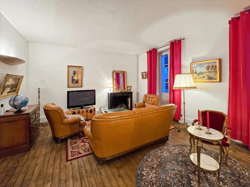 Maison - 172 m² - 8 pièces