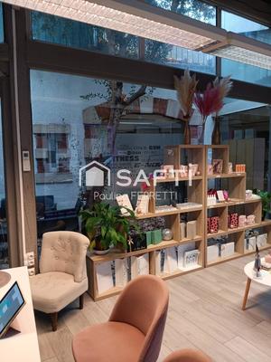 Local commercial - 91 m² - 2 pièces