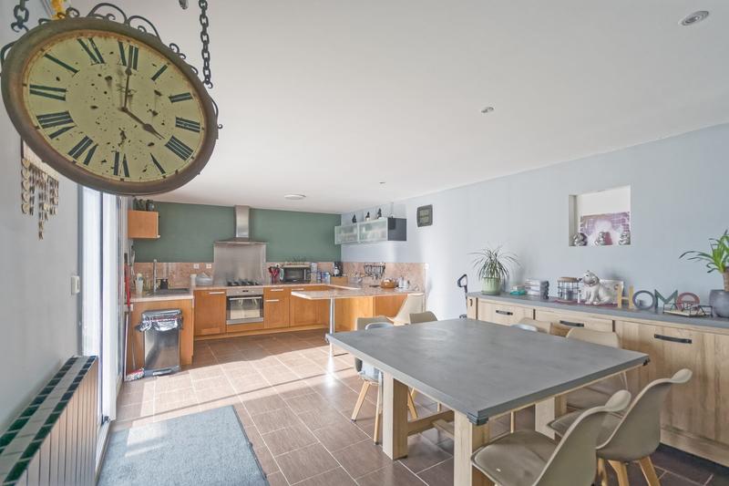 Maison - 110 m² - 4 pièces