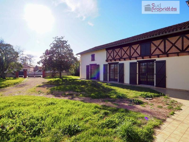 Maison - 323 m² - 7 pièces