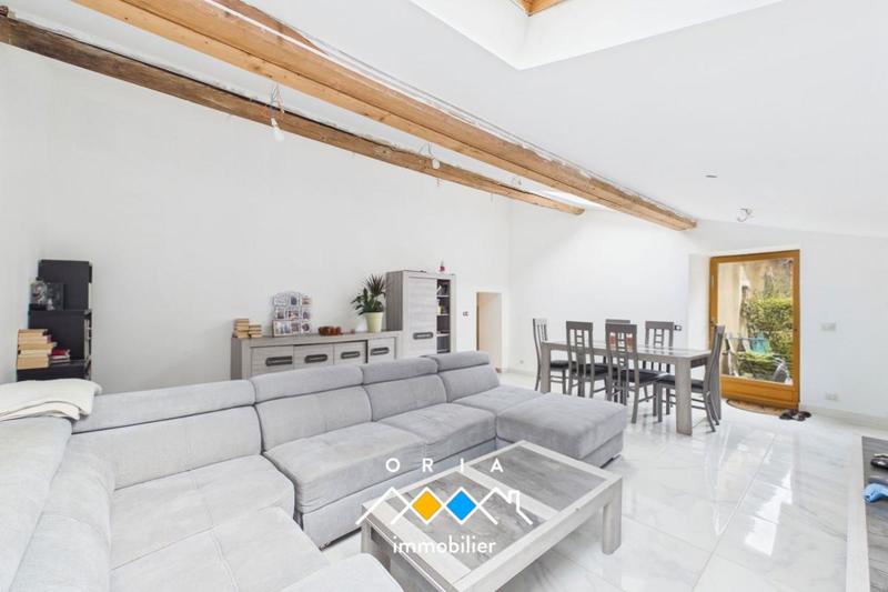 Maison en pierre - 157 m² - 7 pièces