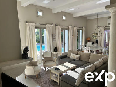 Maison - 137 m² - 4 pièces