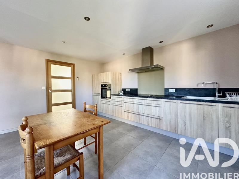 Maison - 152 m² - 8 pièces