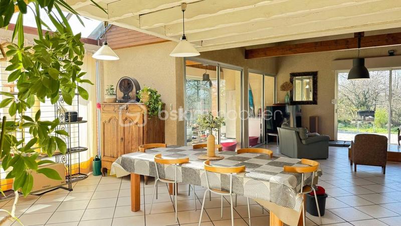 Maison d'architecte - 300 m² - 9 pièces