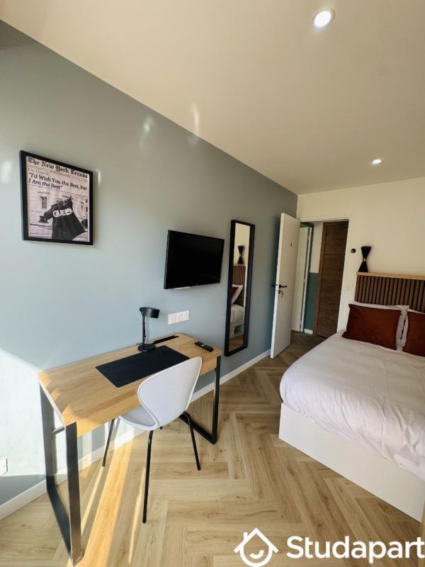 Chambre - 12 m² - 1 pièce