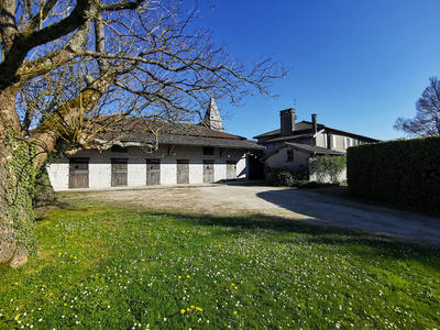 Maison - 293 m² - 7 pièces