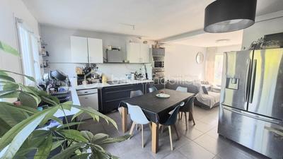 Villa - 80 m² - 4 pièces