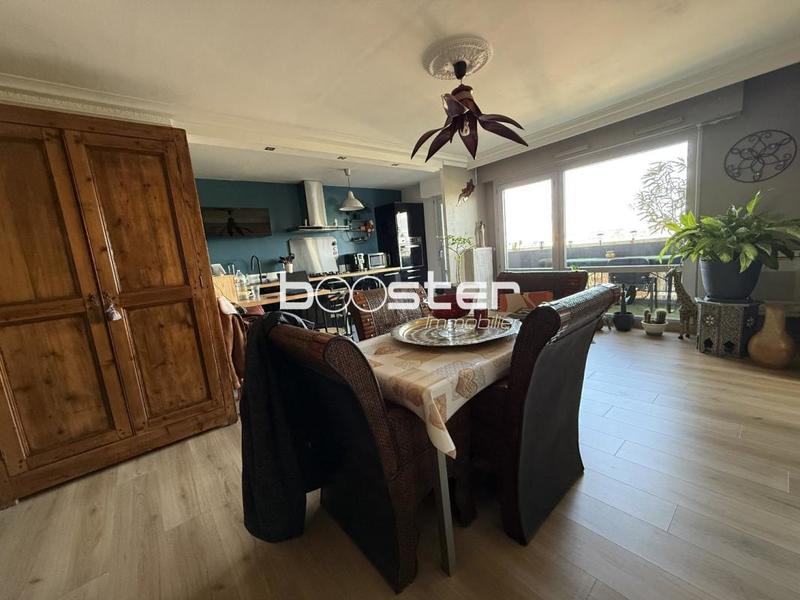 Appartement ancien - 82 m² - 4 pièces