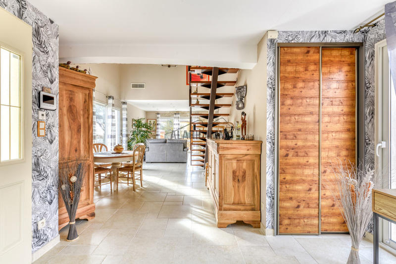 Villa - 144 m² - 5 pièces