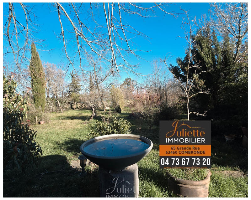 Maison - 240 m² - 7 pièces