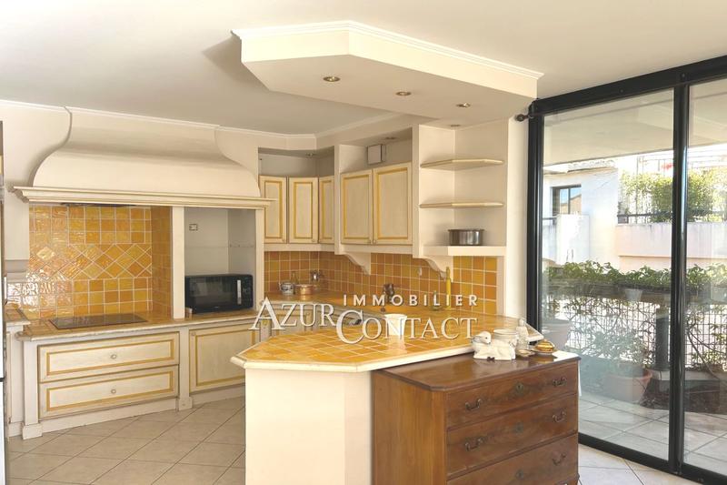 Appartement - 133 m² - 4 pièces