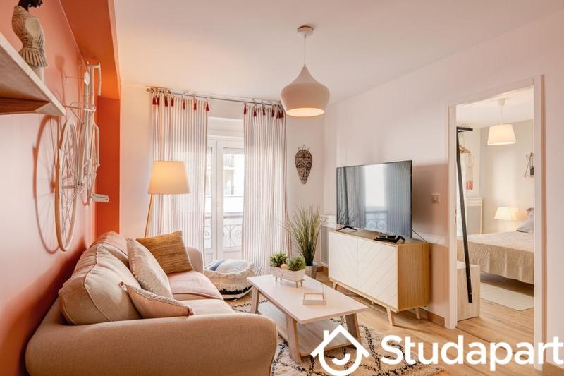 Chambre - 14 m² - 1 pièce