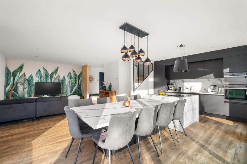 Maison - 111 m² - 5 pièces