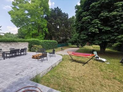 Appartement - 17 m² - 10 pièces