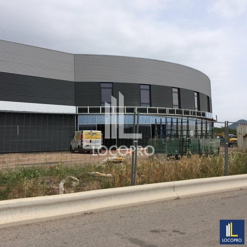 Local d'activité / Entrepôt - 630 m²