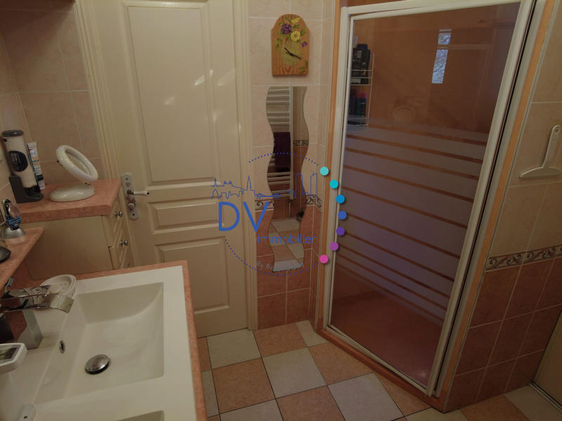 Maison - 170 m² - 8 pièces