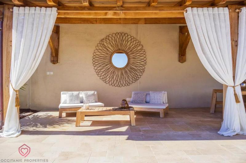 Maison - 233 m² - 5 pièces