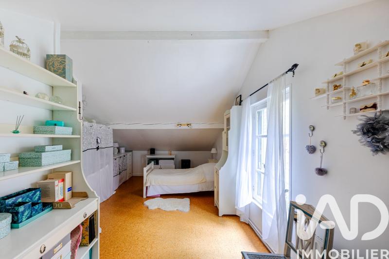 Maison - 198 m² - 8 pièces