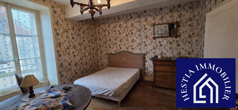 Maison ancienne - 221 m² - 11 pièces