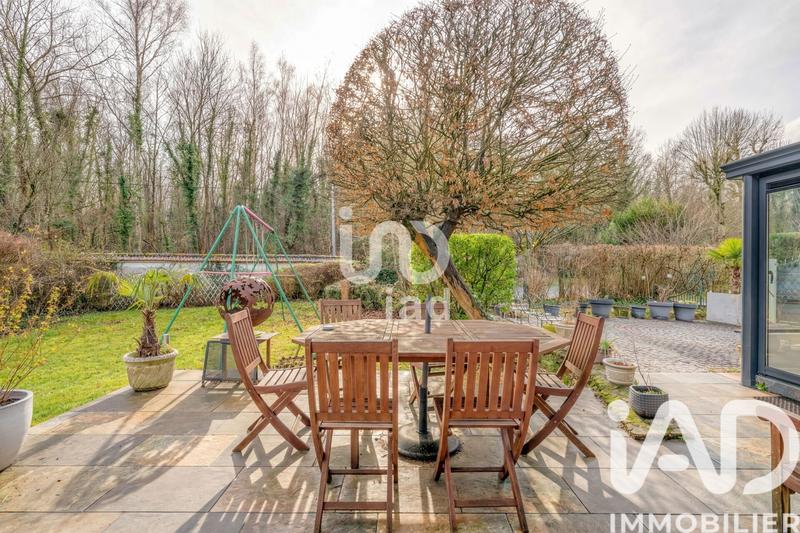 Maison - 176 m² - 8 pièces