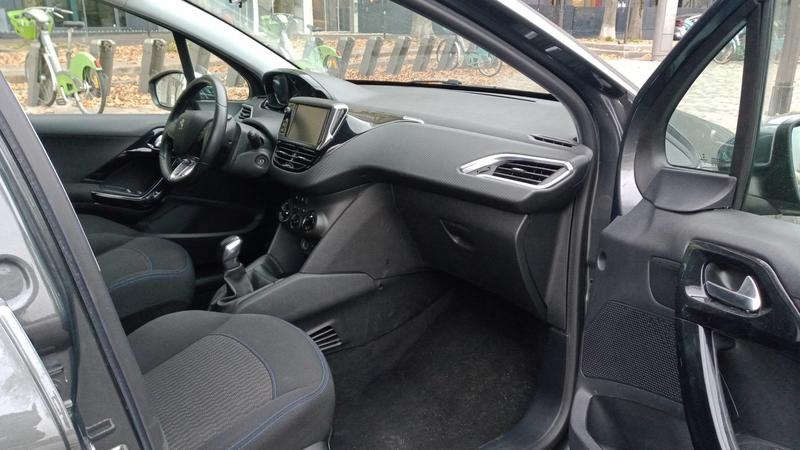 Peugeot 208 I 1.2 PureTech 82 Style - Entretien constructeur