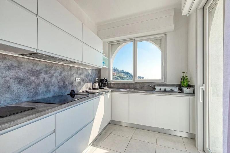 Villa - 600 m² - 12 pièces