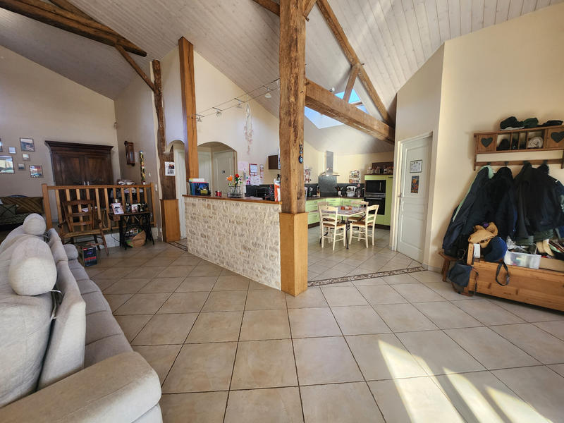 Maison - 177 m² - 7 pièces