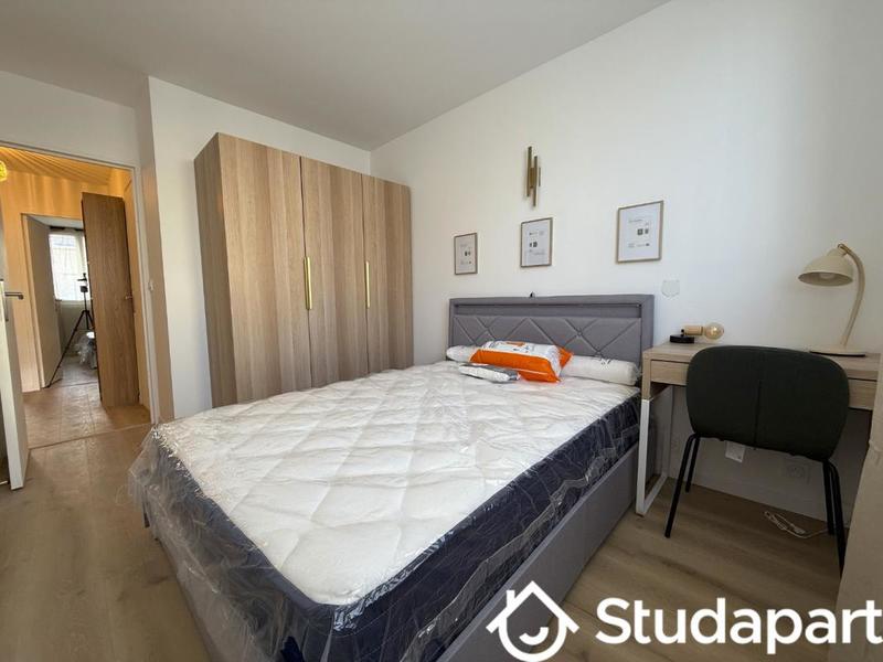 Chambre - 10 m² - 1 pièce