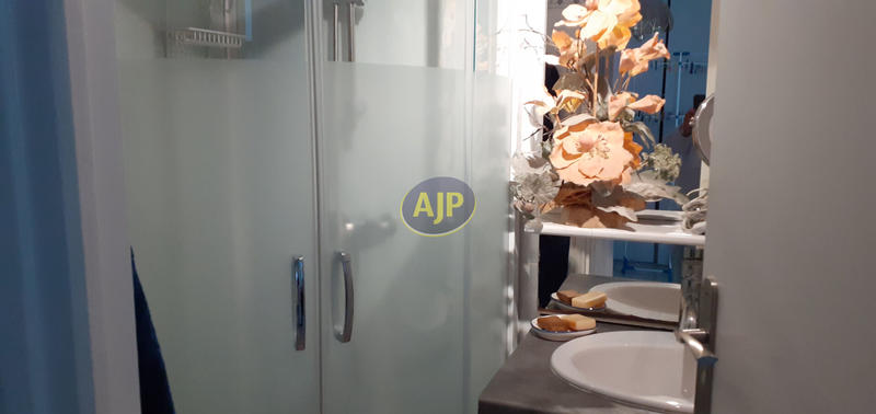 Maison - 200 m² - 6 pièces