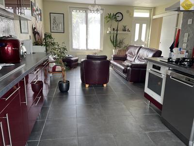 Maison - 112 m² - 6 pièces