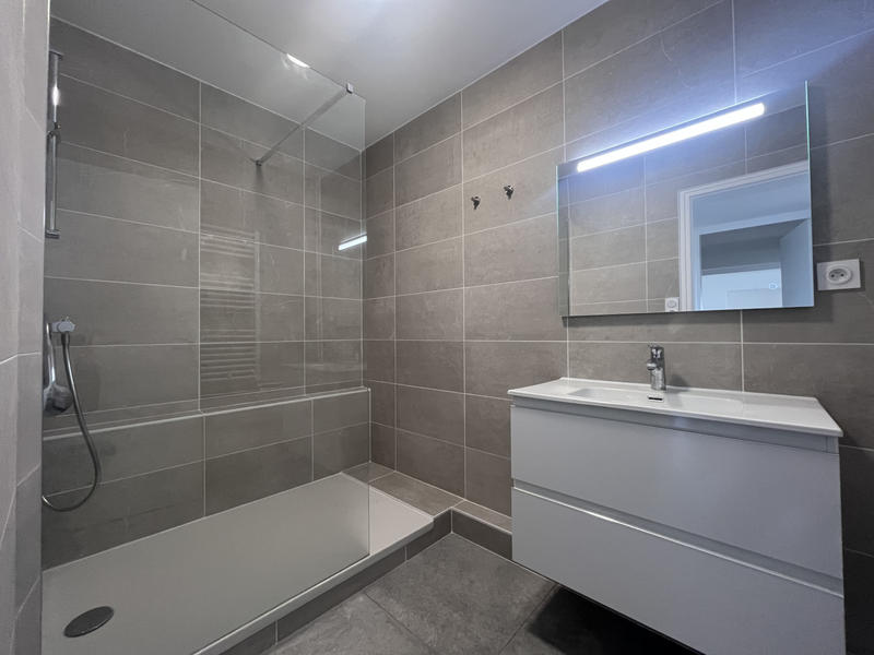 Appartement - 95 m² - 4 pièces