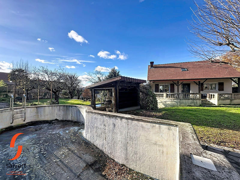 Maison - 215 m² - 7 pièces