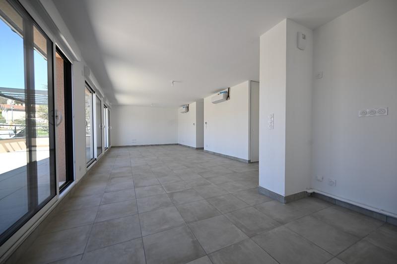 Appartement - 110 m² - 5 pièces