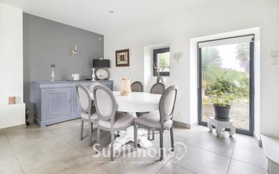 Maison en pierre - 192 m² - 8 pièces