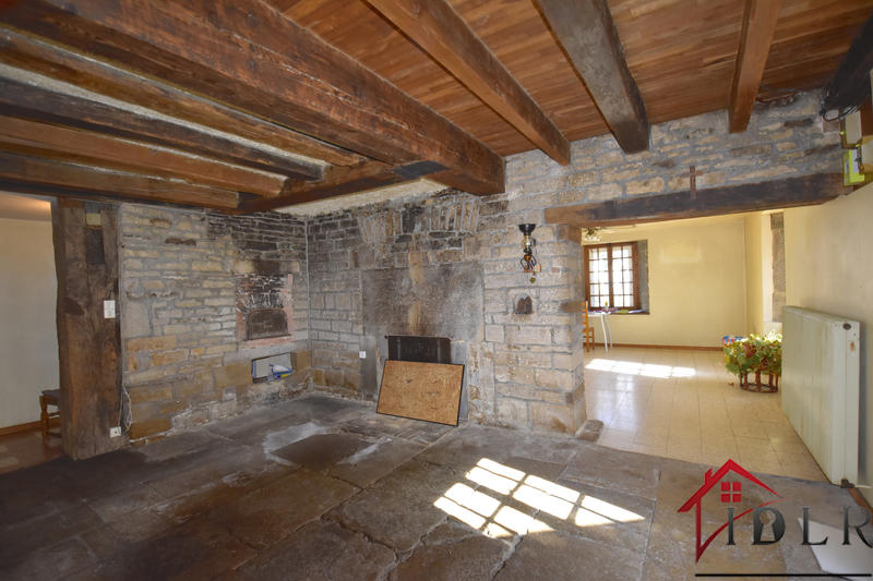 Maison de village - 217 m² - 9 pièces