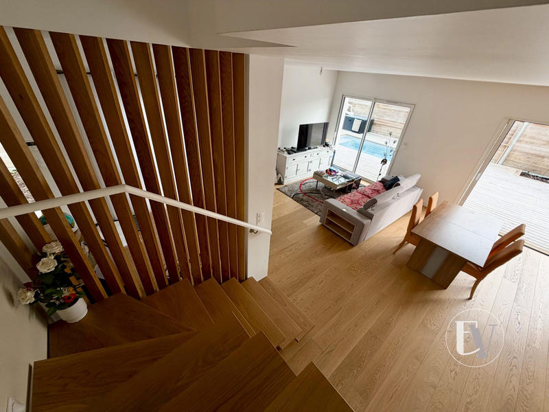 Maison contemporaine - 132 m² - 5 pièces