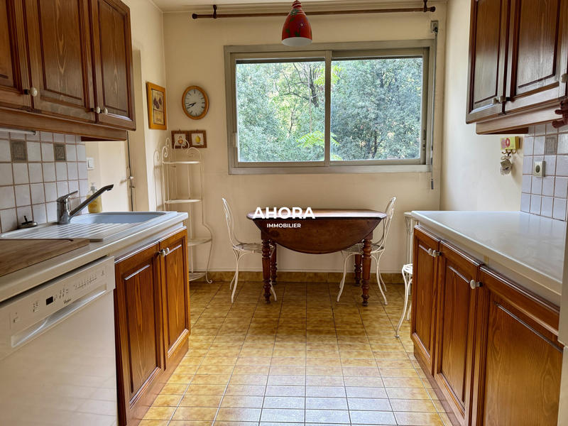 Appartement - 85 m² - 3 pièces