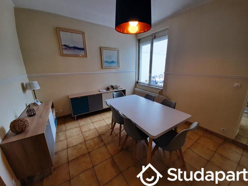 Chambre - 14 m² - 1 pièce